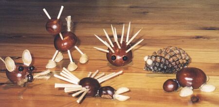 Herfst knutselen met kastanjes, eikels en dennenappels